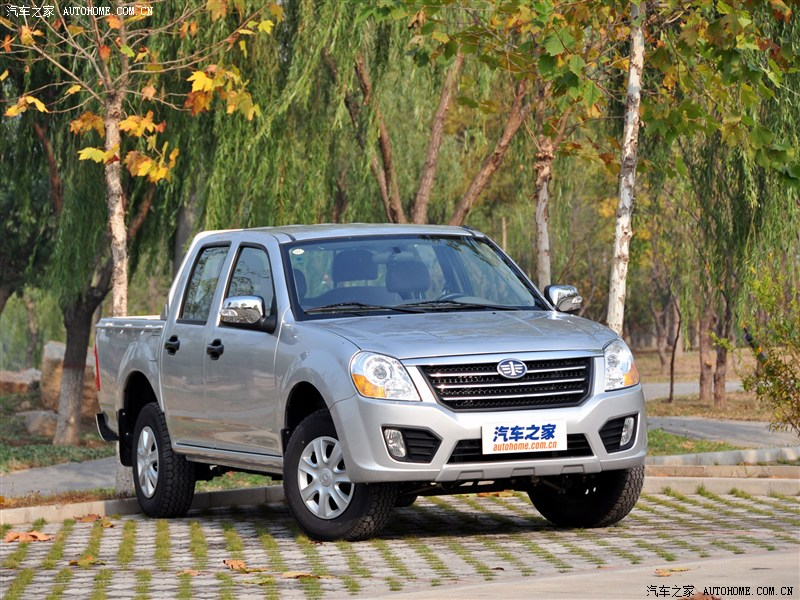 Illustration for article titled Which Chevy Colorado That Isn't, Is Best?